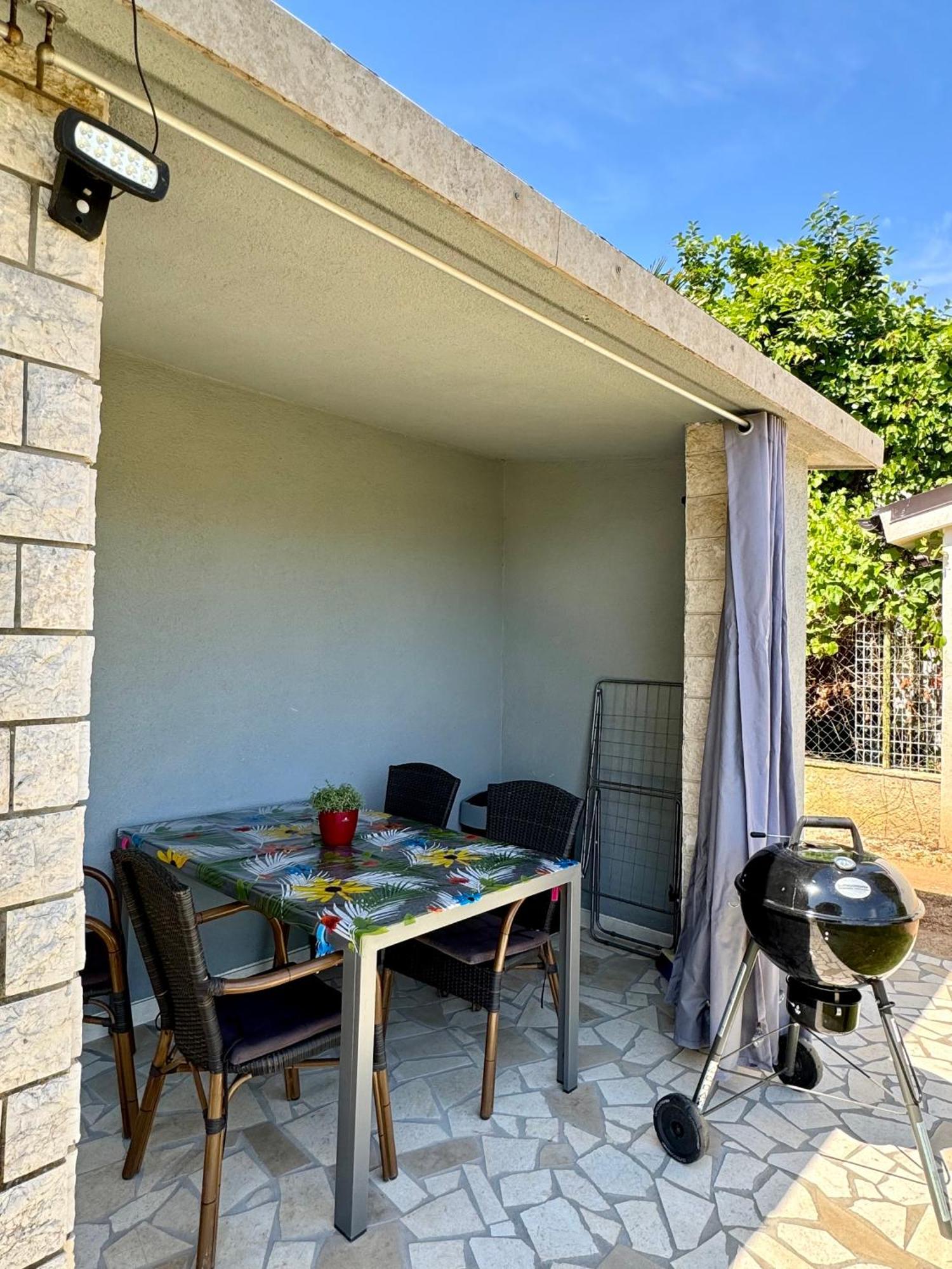 Enna Apartment B Meerblick Perfect Location Medulin Exterior photo