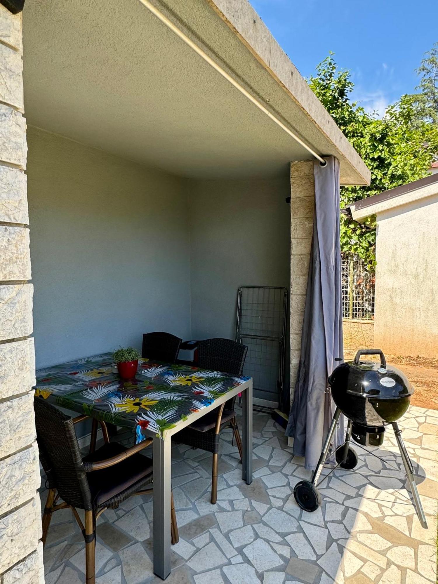 Enna Apartment B Meerblick Perfect Location Medulin Exterior photo